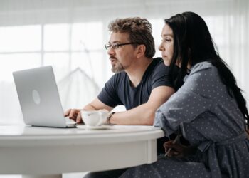 How to Pass a Background Check for a Job: The Complete 2025 Guide