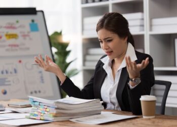 Do Bankruptcies Show Up on Background Checks