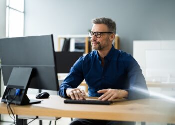 How to Obtain Secret Clearance with Background Checks