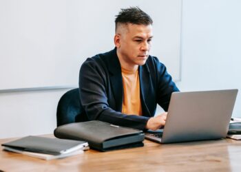 How to Research Old Crimes? What You Need To Know