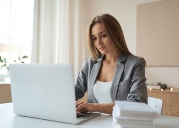 What is a Level 2 Background Check for Healthcare Workers?
