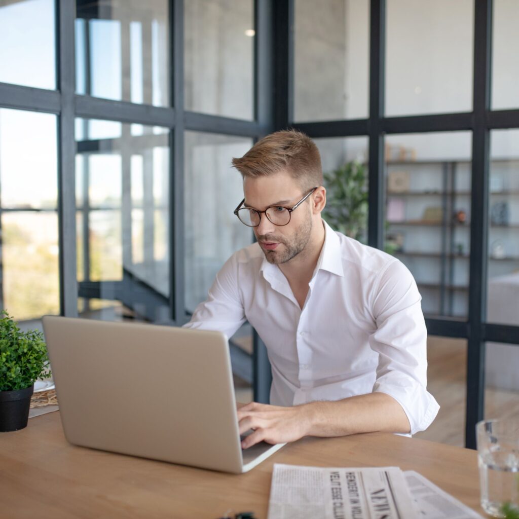 Sapphire’s Background Checks for Trucking & Delivery Companies