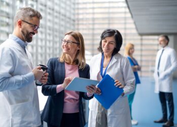 Pharmaceutical Companies Hiring Pharmacists: What to Know