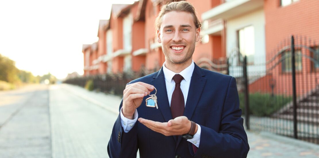 Do Real Estate Agents Get Background Checks?