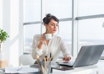 How to Read a Background Check Report?