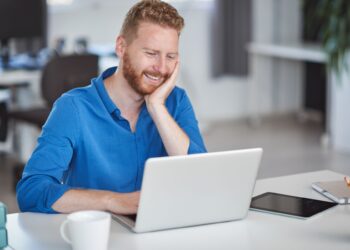 How to Verify Someone’s Education History?